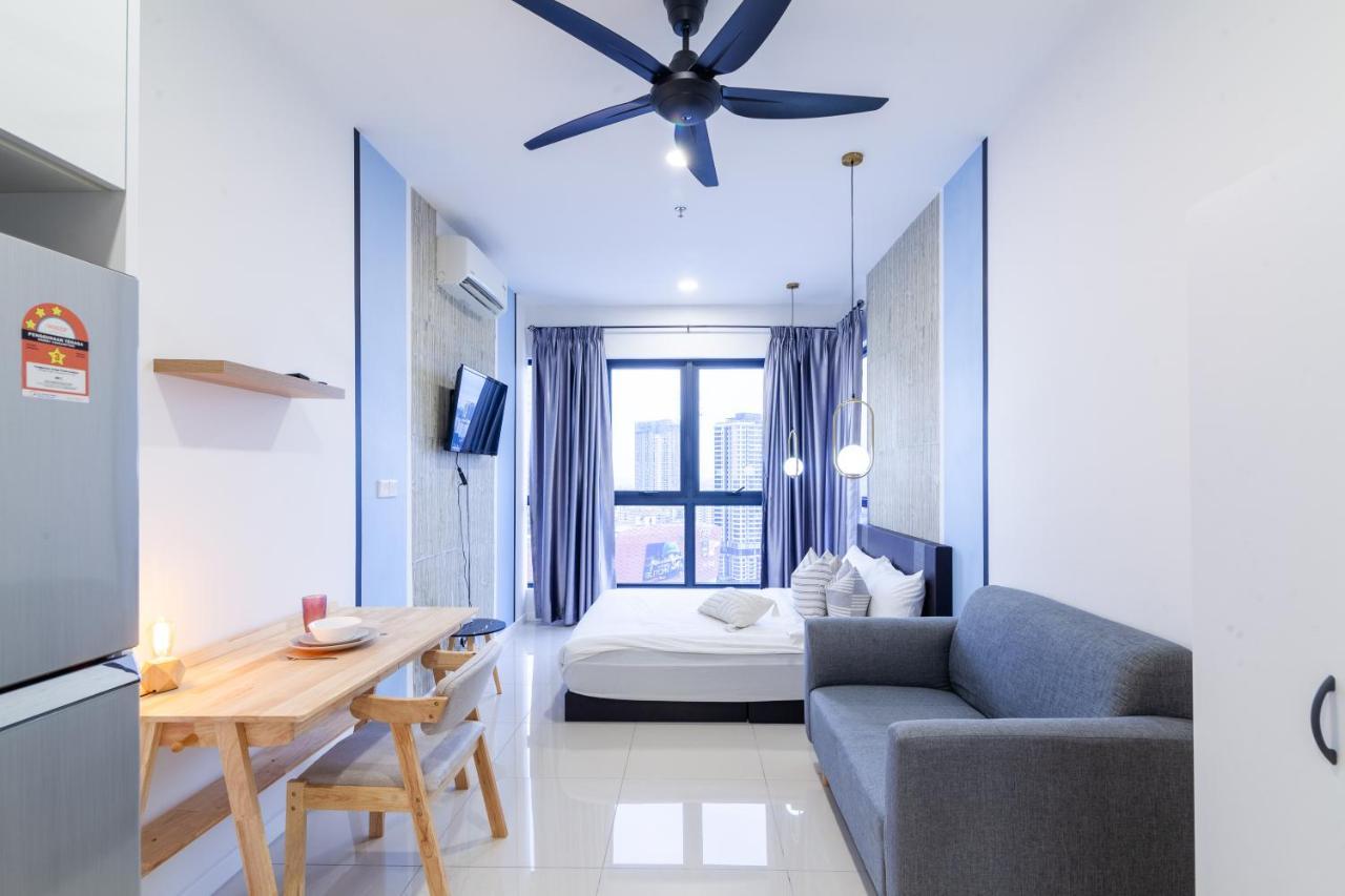 Highpark Suites In Petaling Jaya, Kelana Jaya By Plush Kampong Baharu Sungai Way Extérieur photo