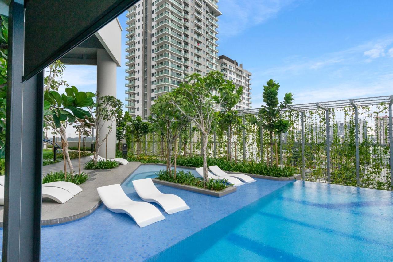 Highpark Suites In Petaling Jaya, Kelana Jaya By Plush Kampong Baharu Sungai Way Extérieur photo