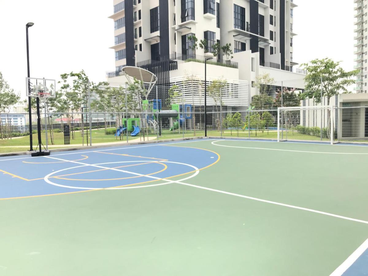 Highpark Suites In Petaling Jaya, Kelana Jaya By Plush Kampong Baharu Sungai Way Extérieur photo