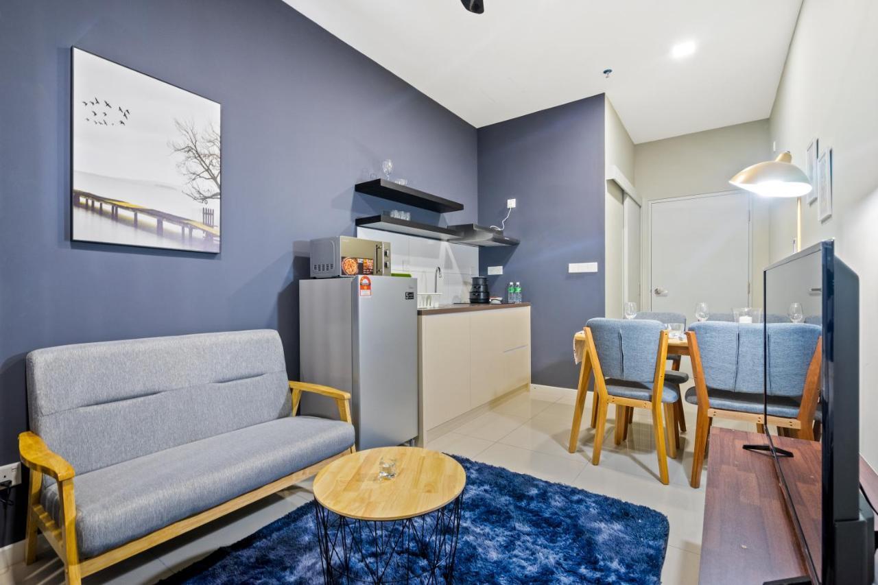 Highpark Suites In Petaling Jaya, Kelana Jaya By Plush Kampong Baharu Sungai Way Extérieur photo